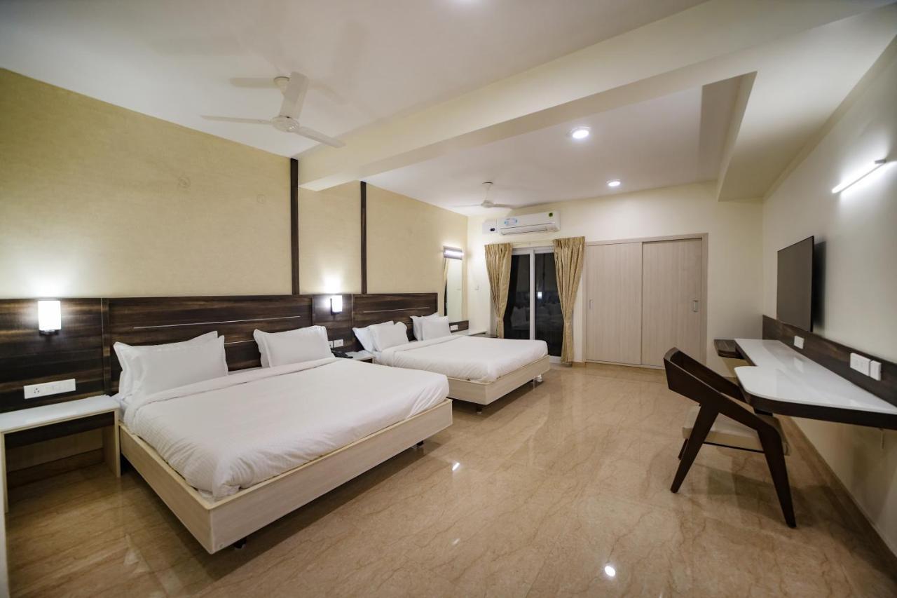 Avenue 11 Premium Stays Madurai Bagian luar foto