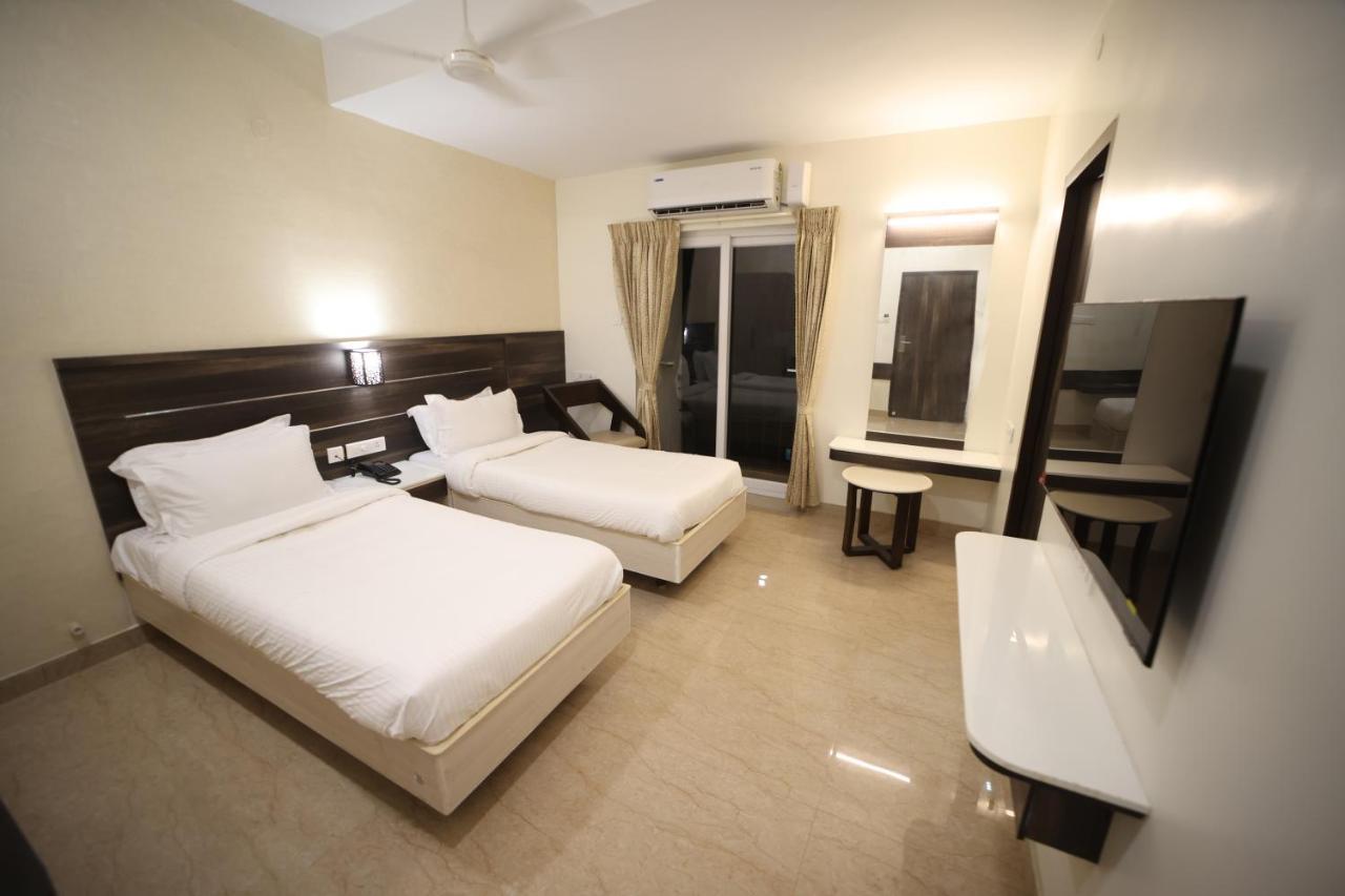 Avenue 11 Premium Stays Madurai Bagian luar foto